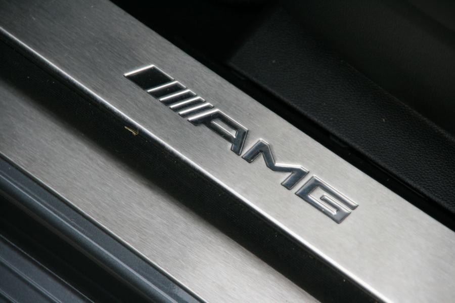  Mercedes-Benz S63 AMG 2008 года  (фото 10 из 42)